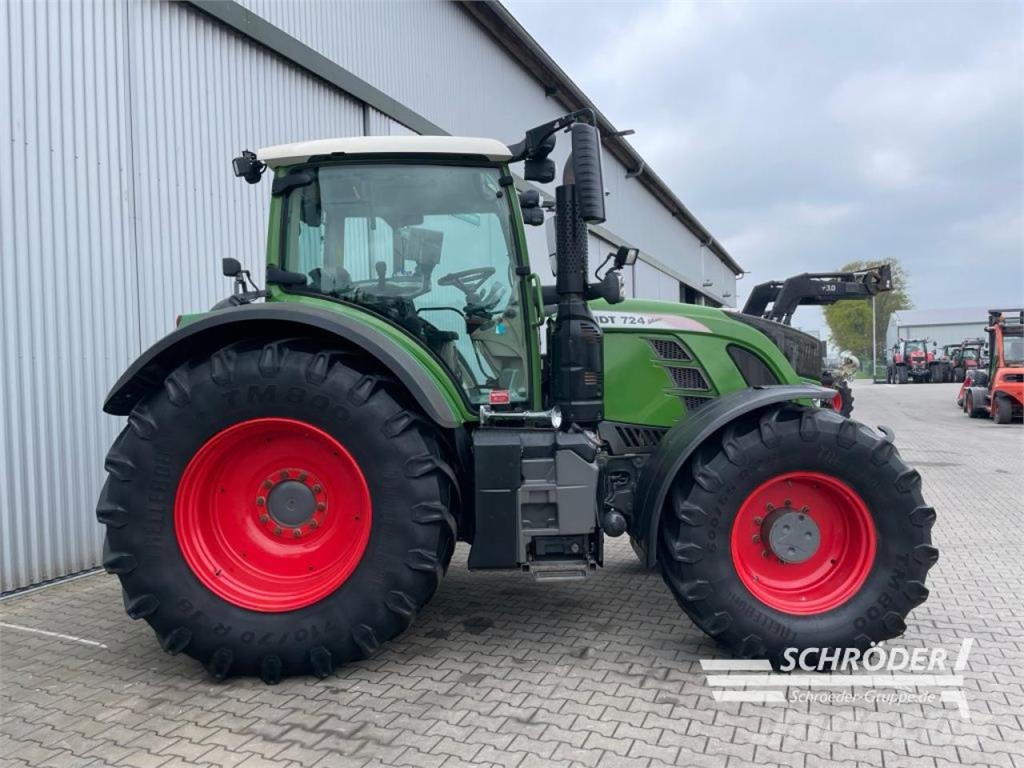 Fendt 724 VARIO S4 PROFI PLUS Tractors