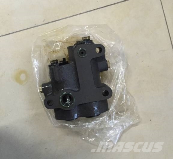 Komatsu D65 relief valve 144-49-16102 Hidraulika