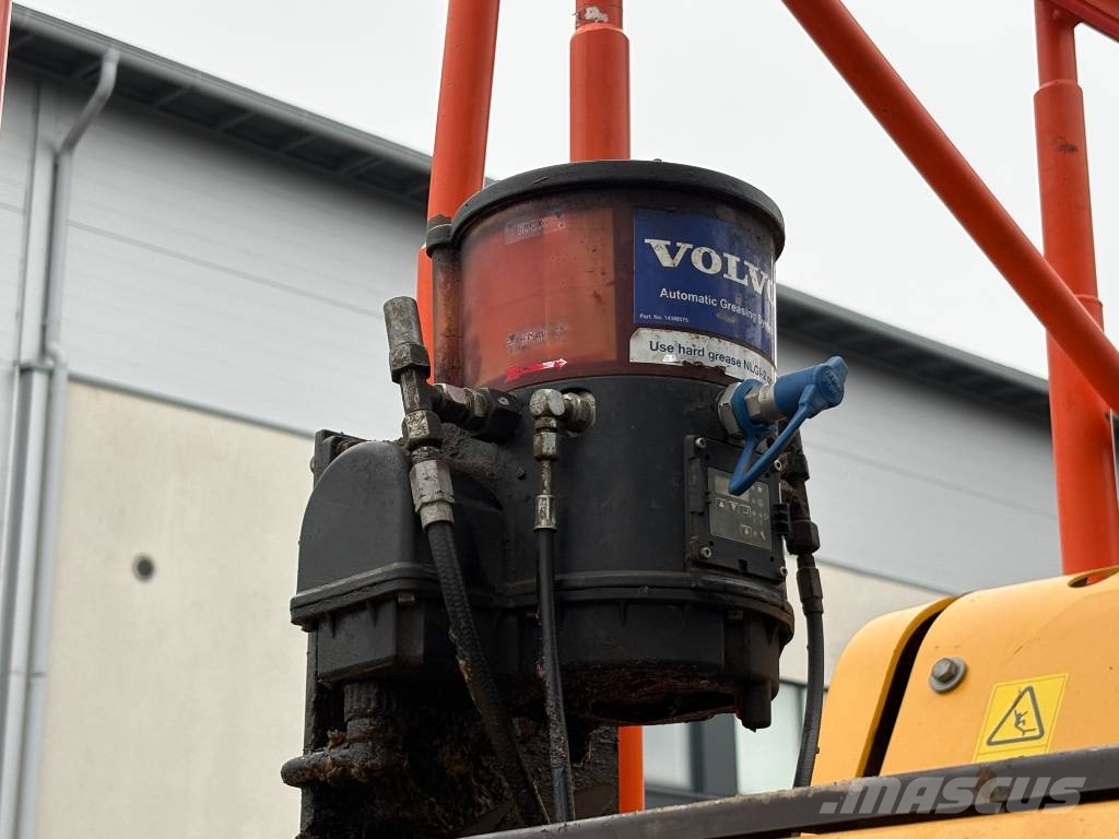 Volvo ECR 235 E Kāpurķēžu ekskavatori