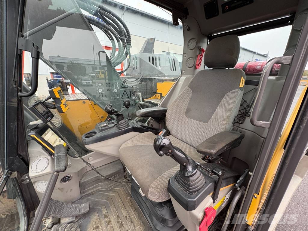 Volvo ECR 235 E Kāpurķēžu ekskavatori