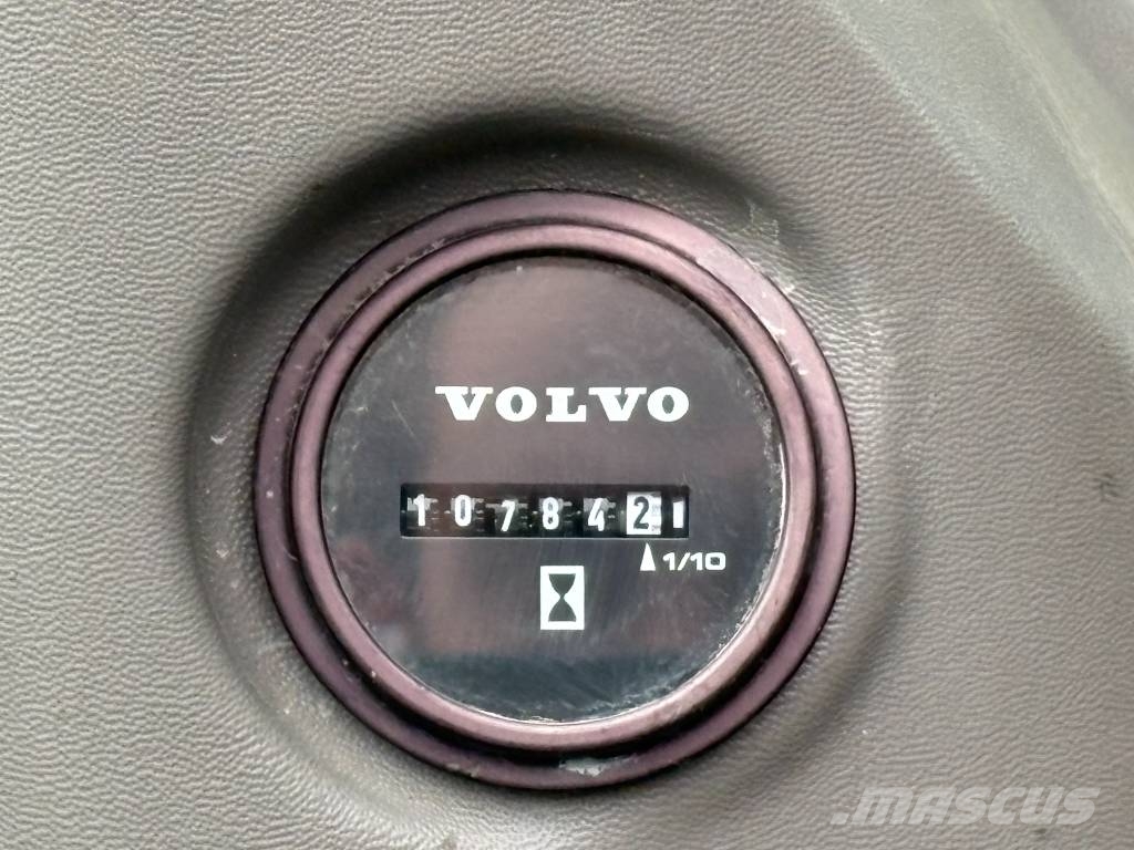 Volvo ECR 235 E Kāpurķēžu ekskavatori