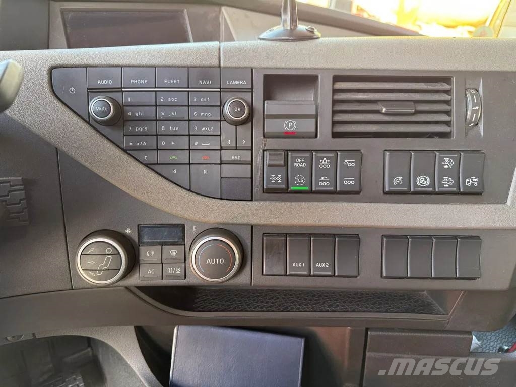Volvo FH 540 8x4 Pusher Tractor Trekkers