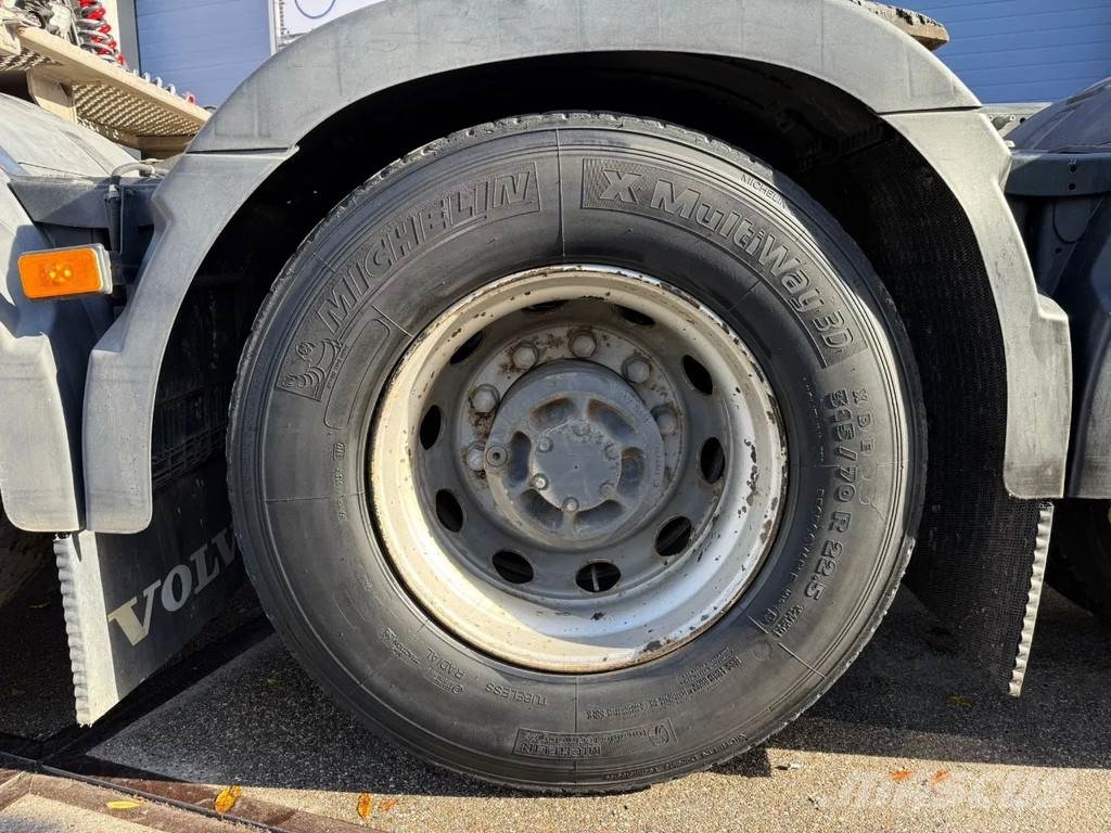 Volvo FH 540 8x4 Pusher Tractor Trekkers
