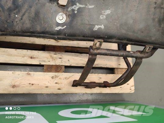 Case IH 160 Puma frame fender Däck, hjul och fälgar