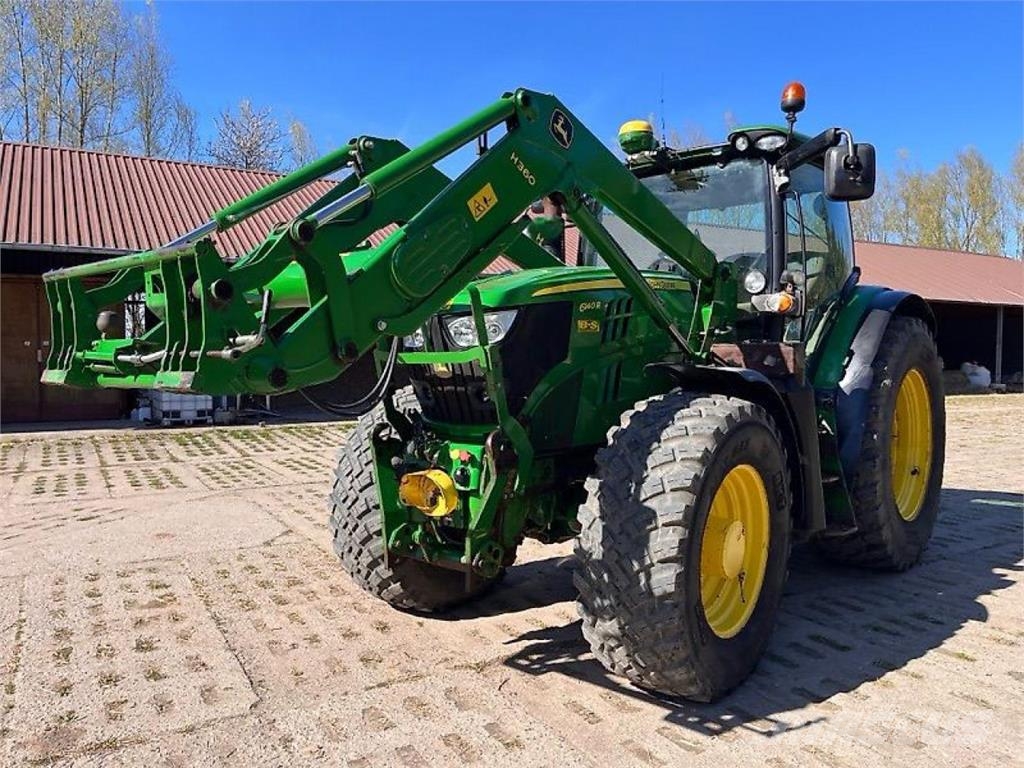 John Deere 6140 R Traktoren