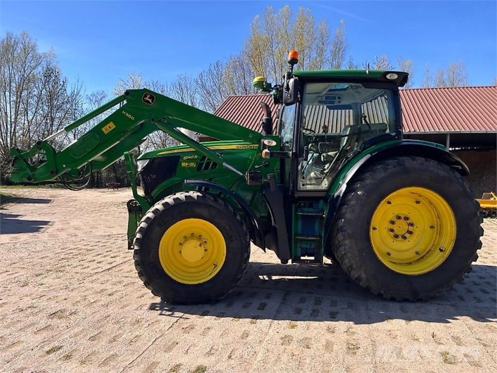 John Deere 6140 R Traktoren