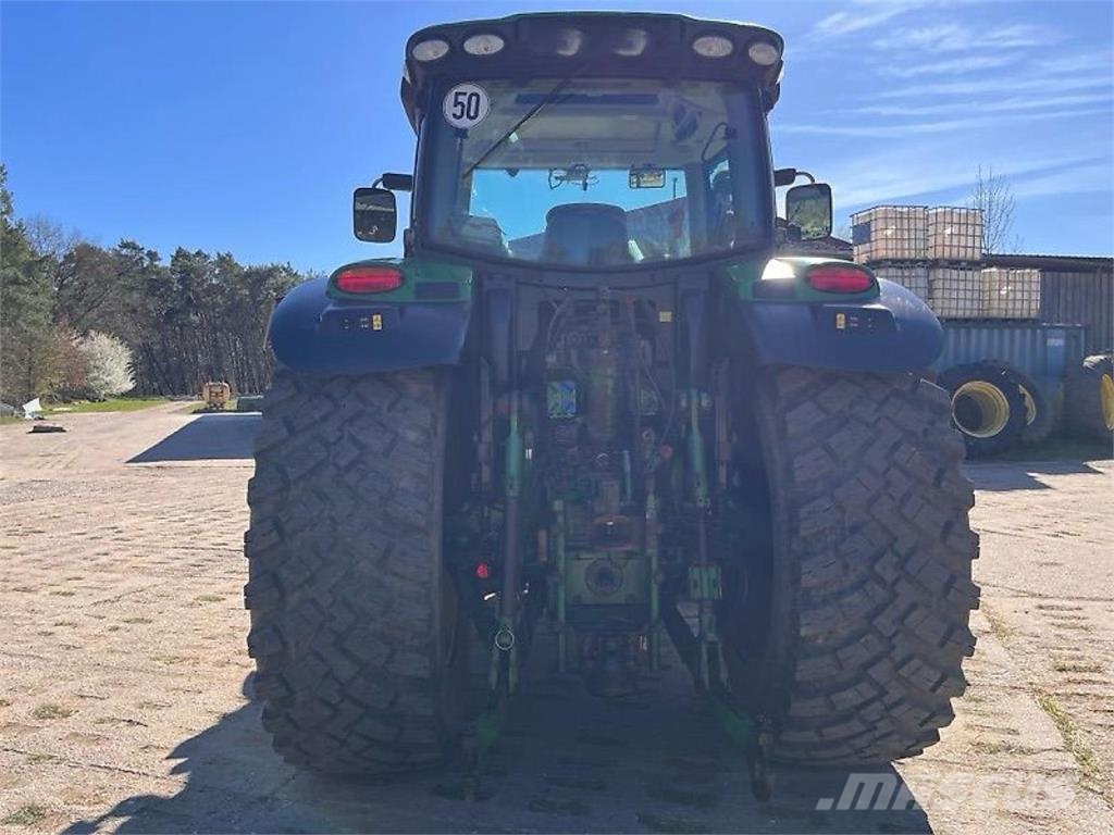 John Deere 6140 R Traktoren
