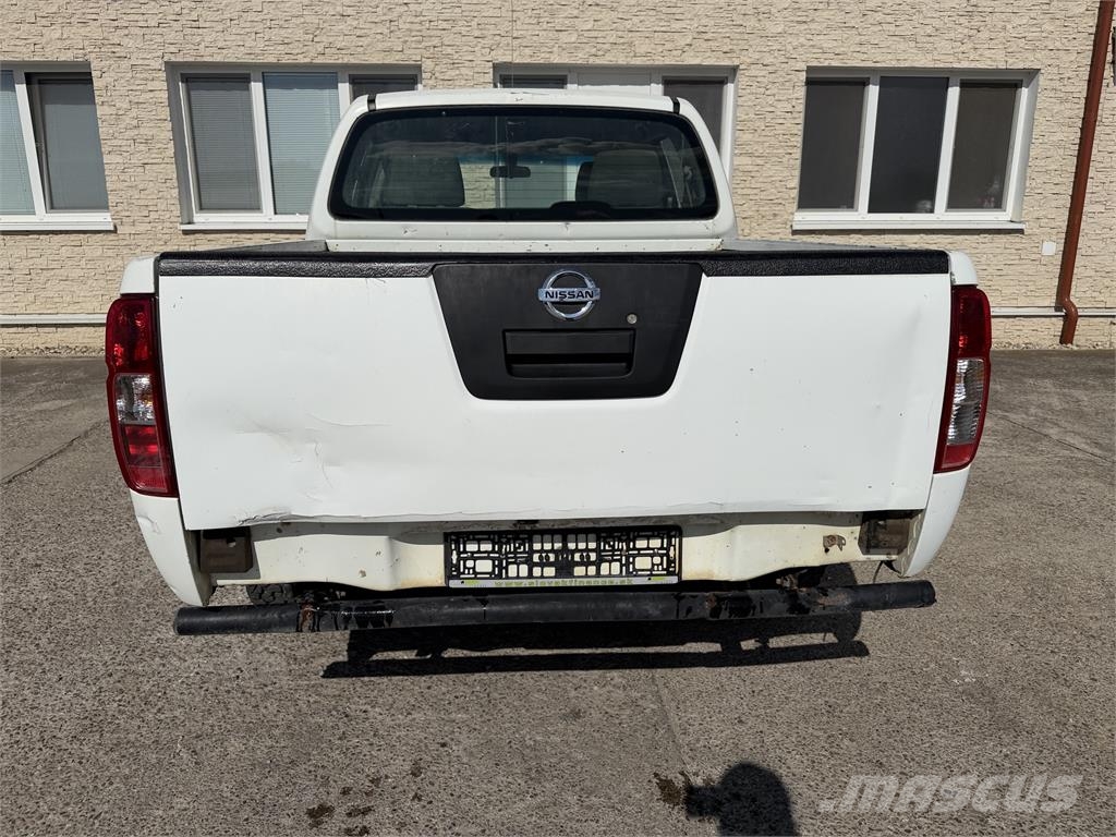 Nissan Navara VIN 96 881 PKWs