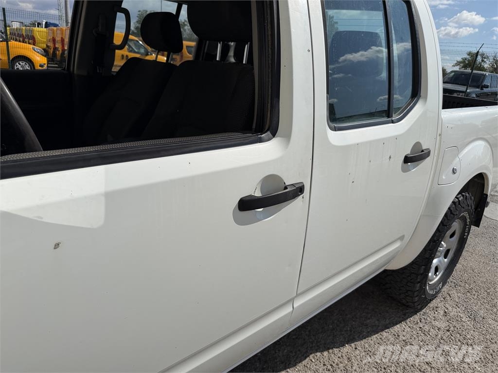 Nissan Navara VIN 96 881 PKWs