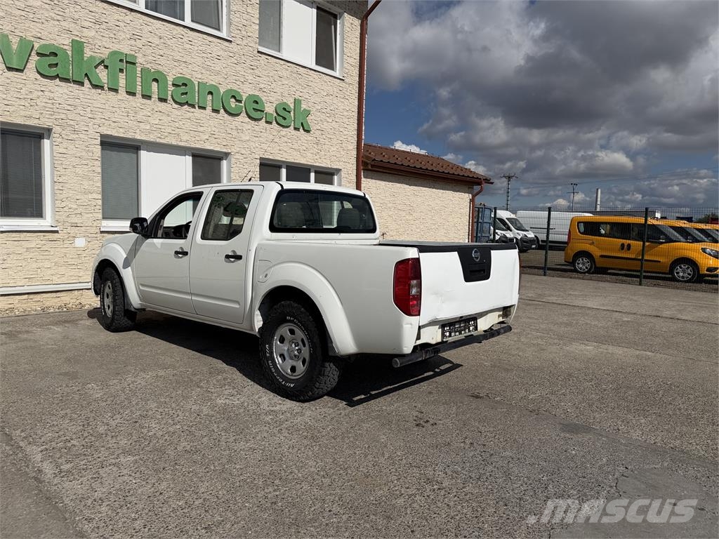 Nissan Navara VIN 96 881 PKWs