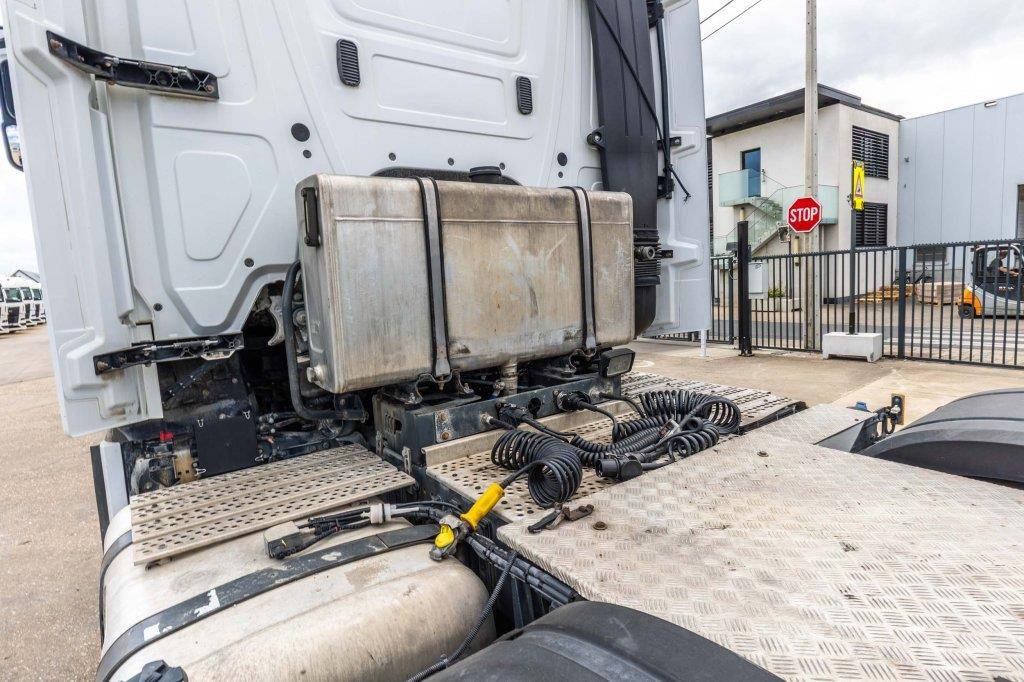 Mercedes-Benz ACTROS 2646 LS + HYDR. وحدات الجر