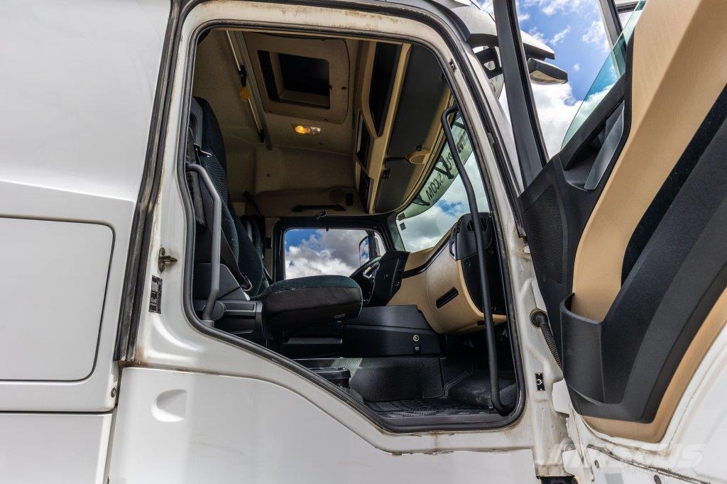 Mercedes-Benz ACTROS 2646 LS + HYDR. وحدات الجر