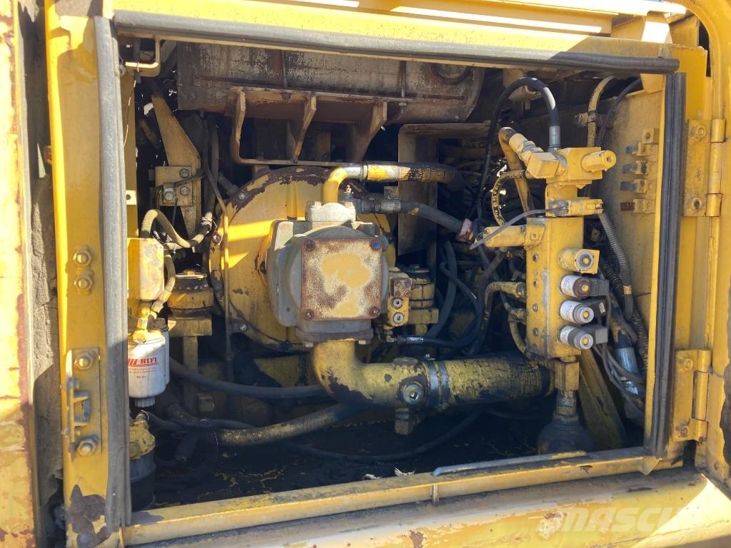 Komatsu PW 170-6 Bageri točkaši