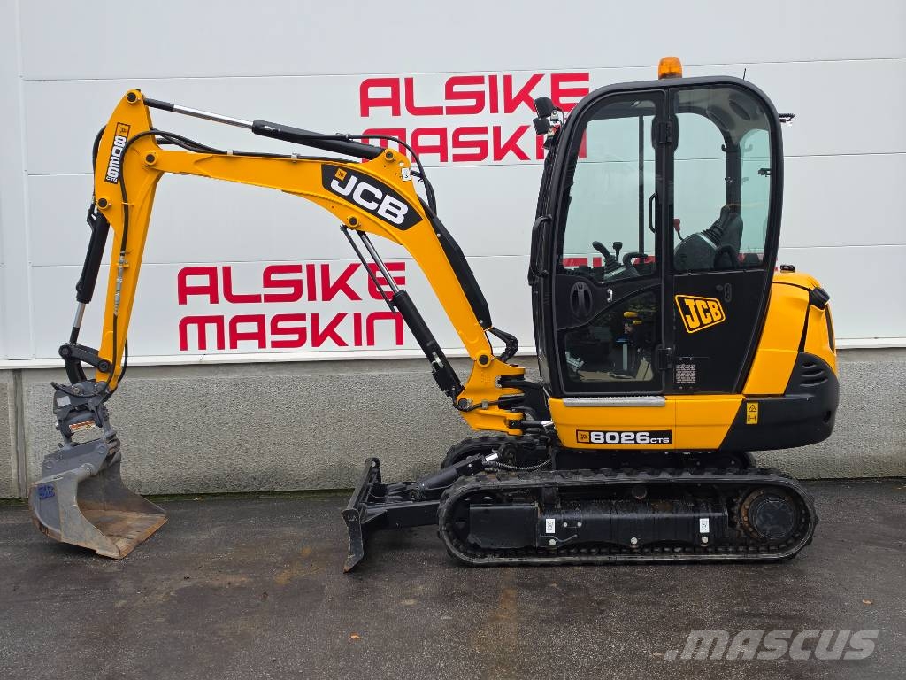 JCB 8026 CTS Miniescavatori