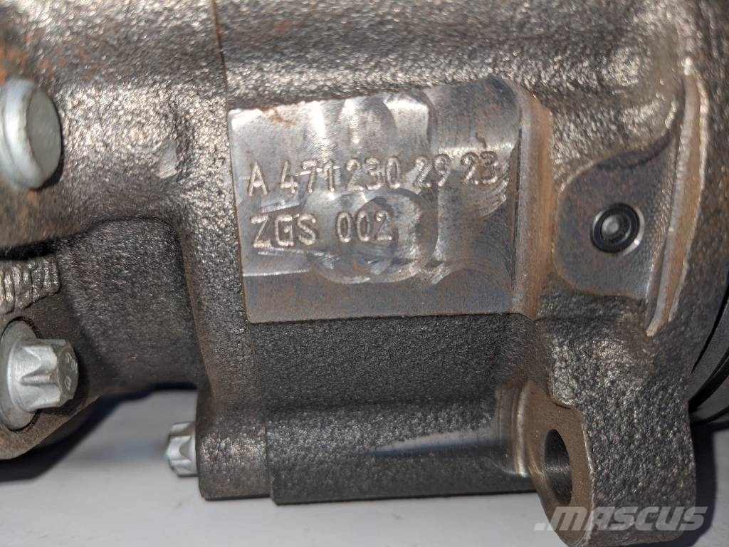 Mercedes-Benz A4712302923 ZGS 002 / Nebenantrieb Girkasser