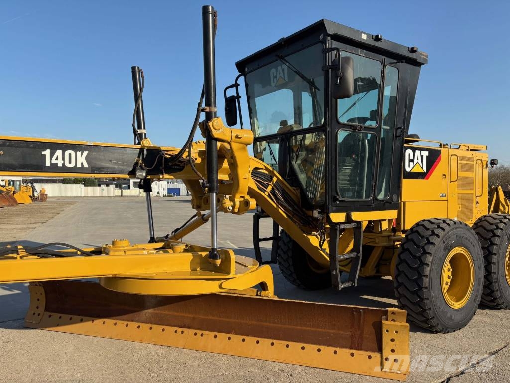 CAT 140 K Graders