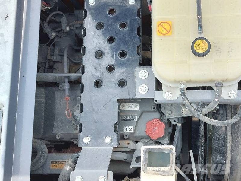 CRAZYSHEEP CHAROLLAIS 【整備済】 Hitachi ZX 225 US LC-6, 2019, Germany - Used crawler