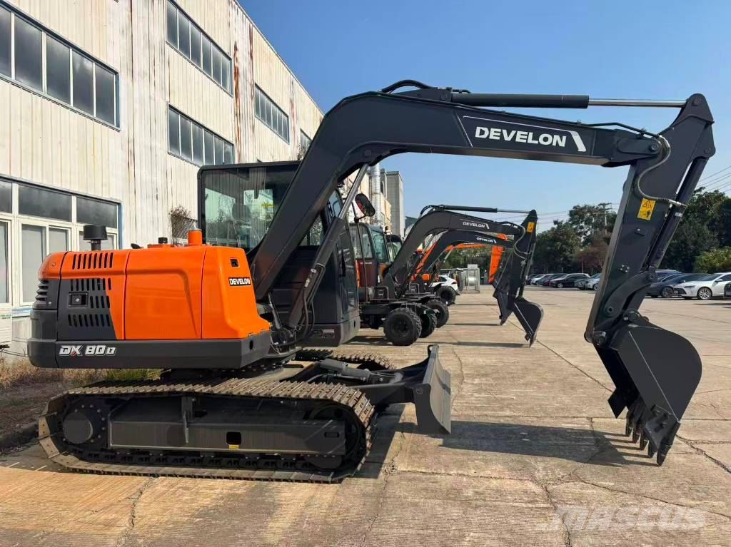 Develon DX80 Mini kotrók < 7t