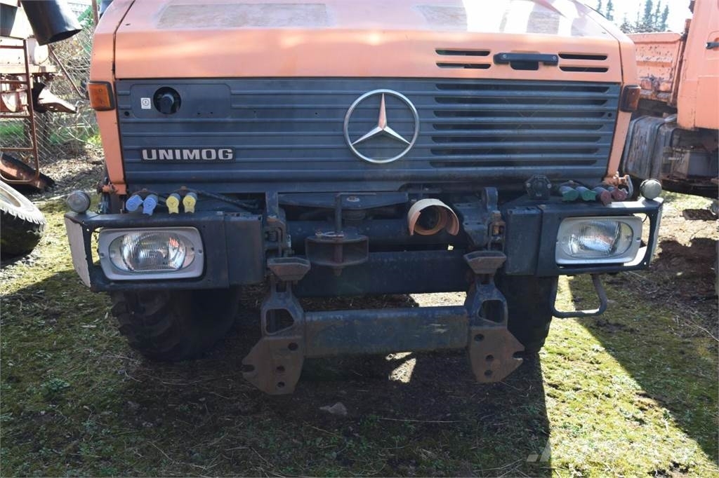 MB Trac Unimog U 1400 Tractors