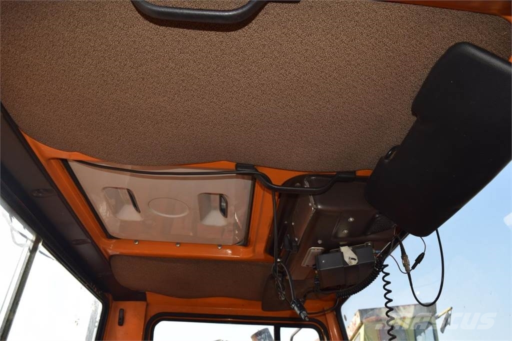 MB Trac Unimog U 1400 Tractors