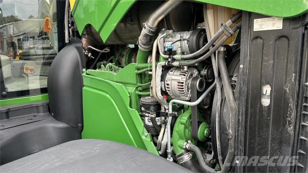 John Deere 6M240 Tractoren