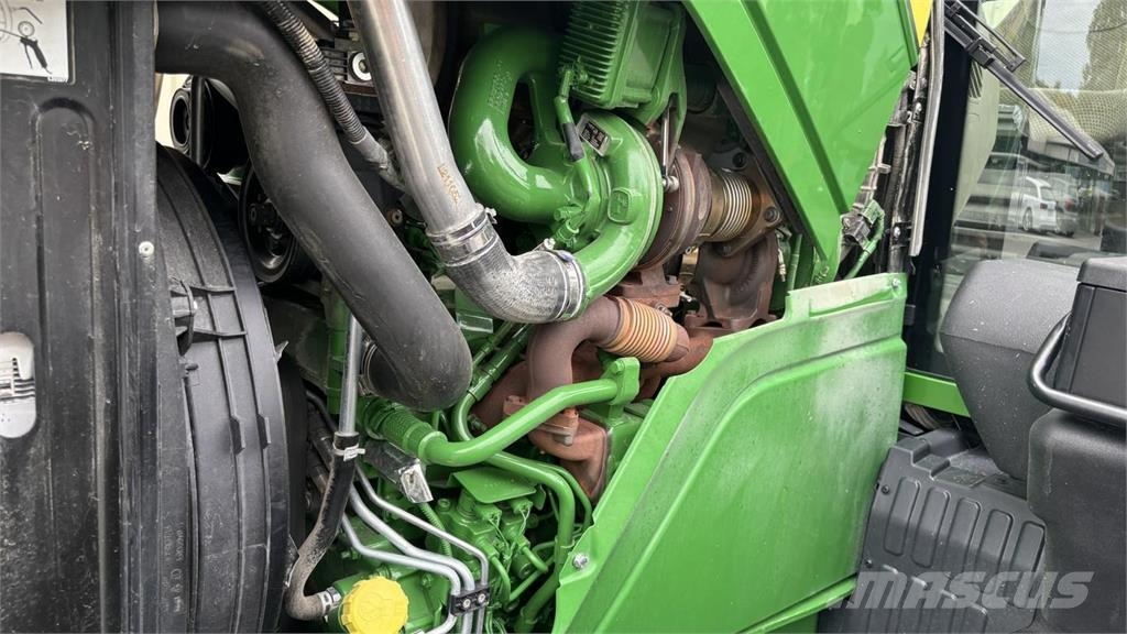 John Deere 6M240 Tractoren