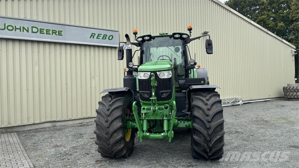 John Deere 6M240 Tractoren