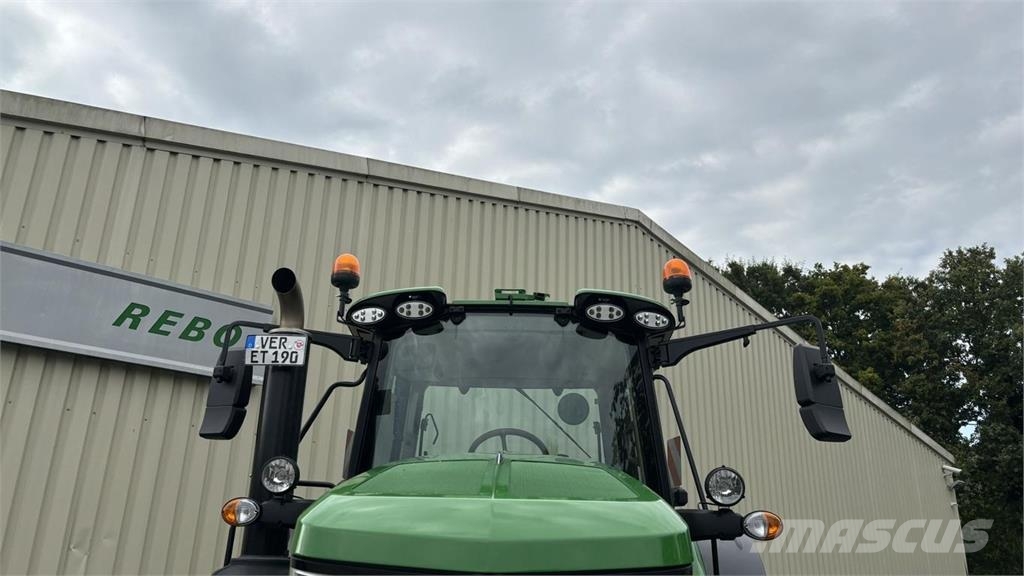 John Deere 6M240 Tractoren