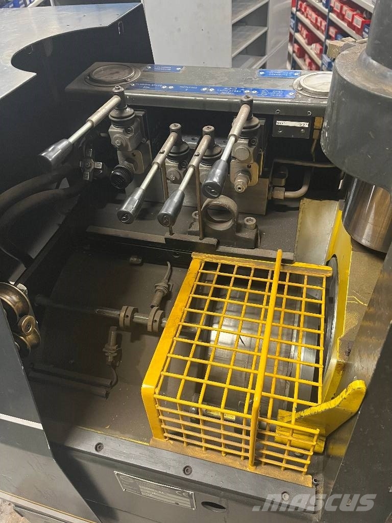 GS-HYDRO GSF-220-N Трубозгинальні верстати