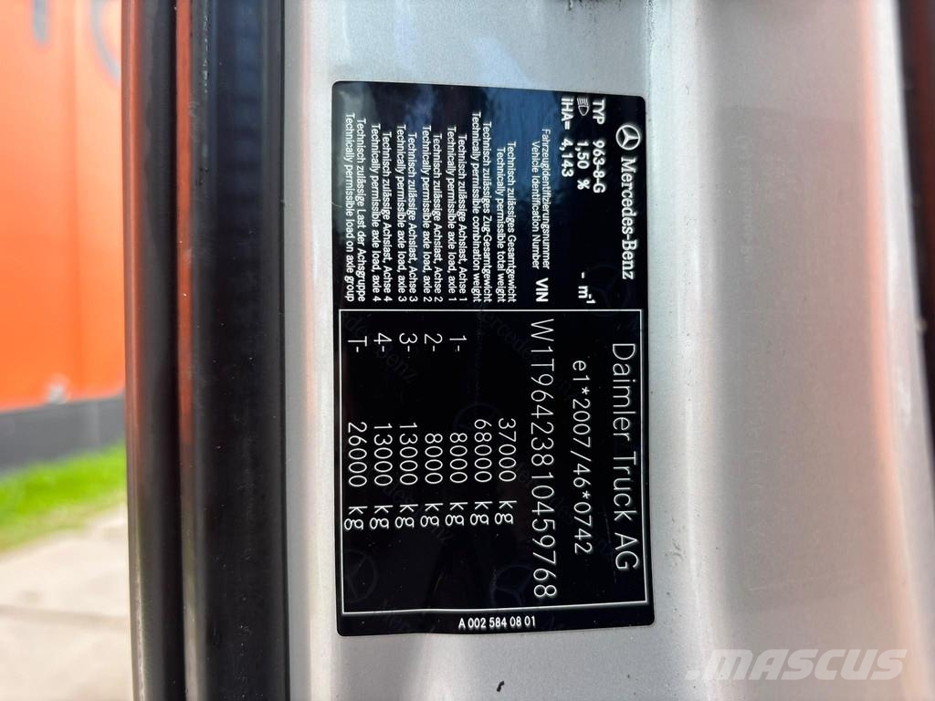 Mercedes-Benz Arocs 3258 8x4 RETARDER / BOX L=5542 mm Pašizgāzējs