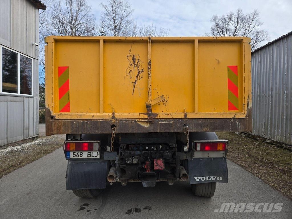 Volvo FM12 6X2 شاحنات قلابة