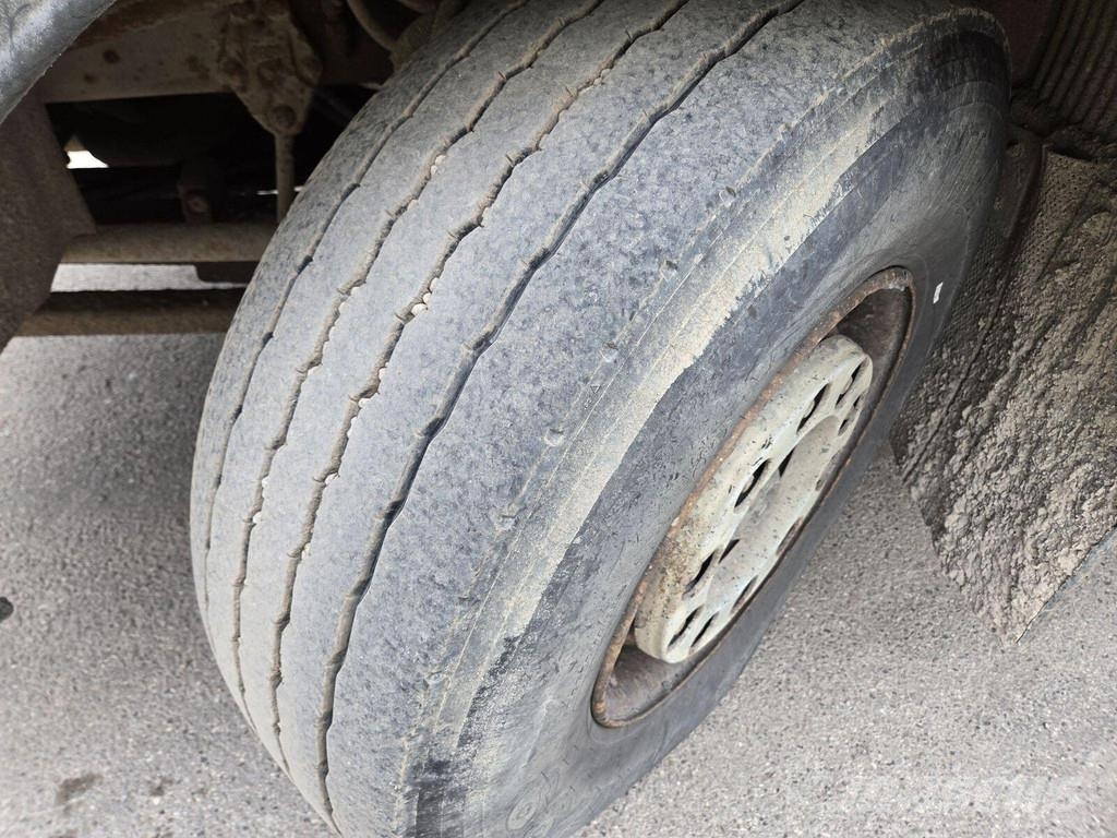 Volvo FM12 6X2 شاحنات قلابة