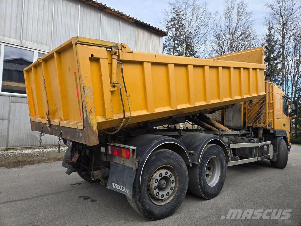 Volvo FM12 6X2 شاحنات قلابة