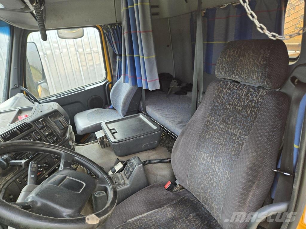 Volvo FM12 6X2 شاحنات قلابة