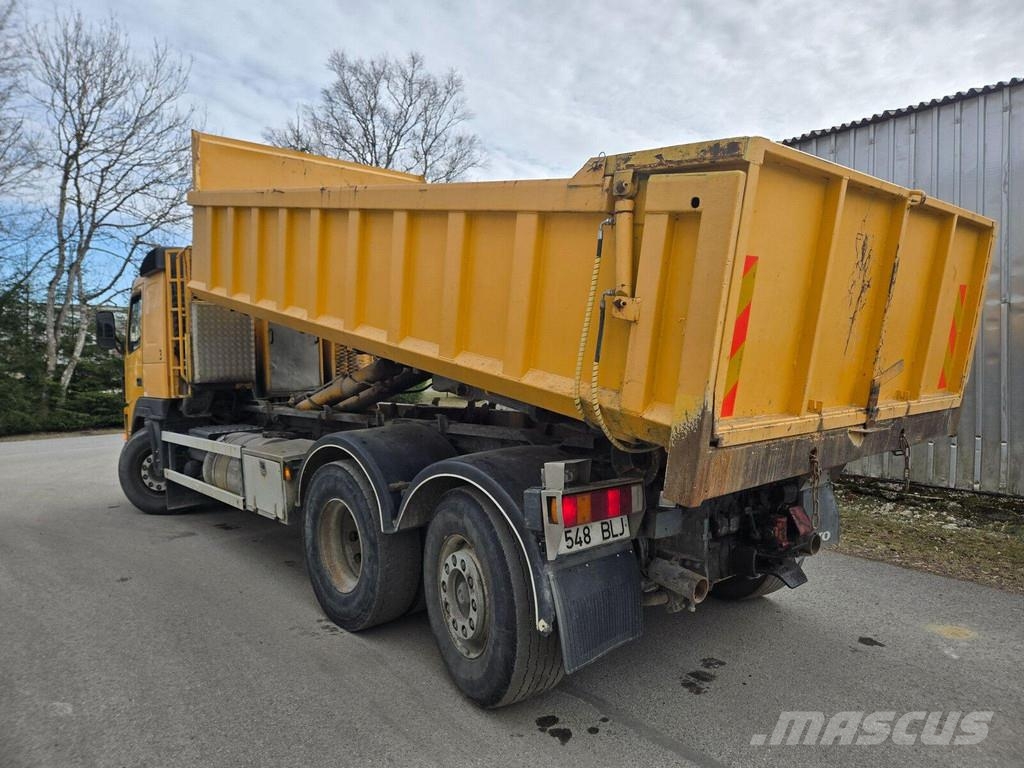 Volvo FM12 6X2 شاحنات قلابة