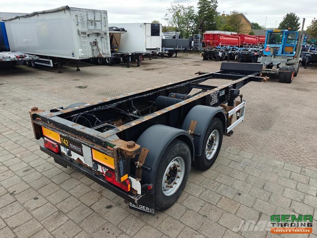 Renders EURO 700 20FT - 3040KG - 2 Mercedes Axles Disc Bra Semirremolques portacontenedores