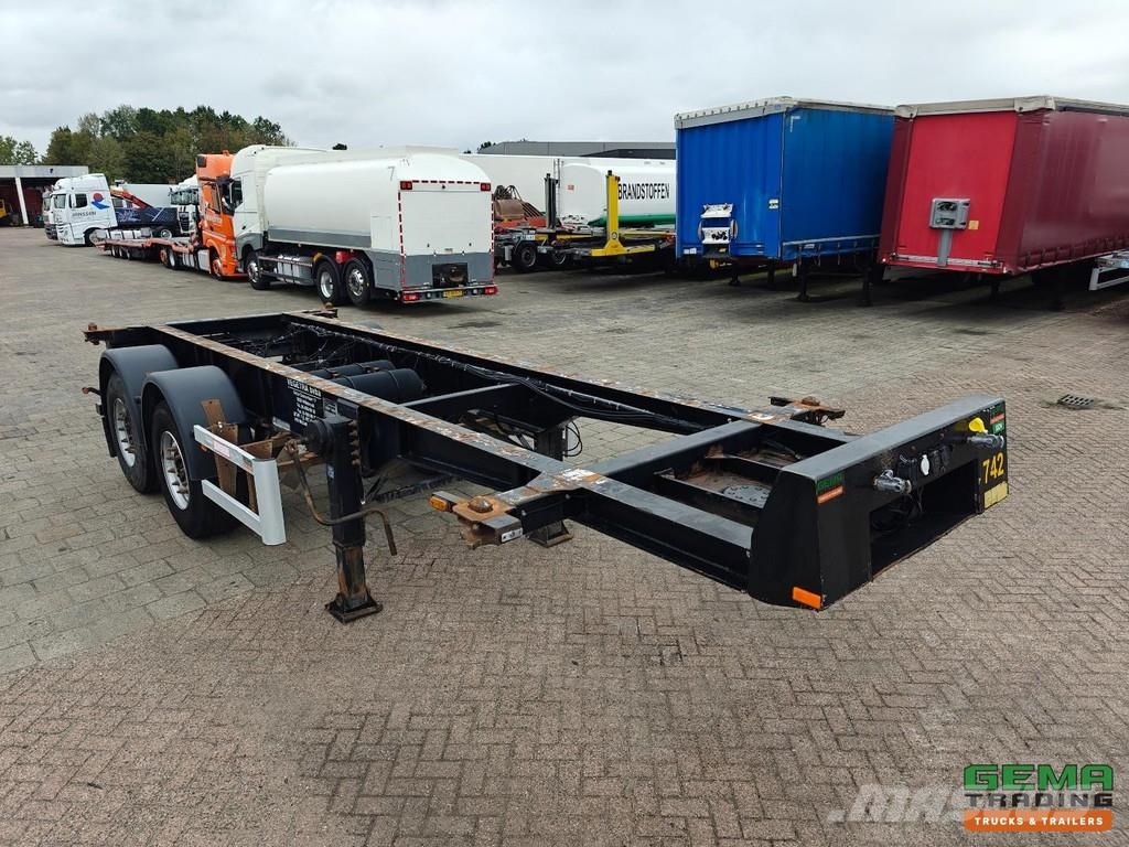 Renders EURO 700 20FT - 3040KG - 2 Mercedes Axles Disc Bra Semirremolques portacontenedores
