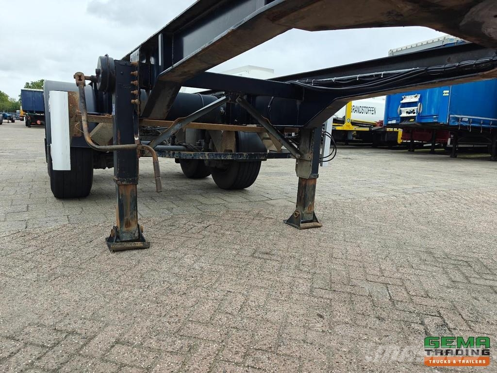 Renders EURO 700 20FT - 3040KG - 2 Mercedes Axles Disc Bra Semirremolques portacontenedores