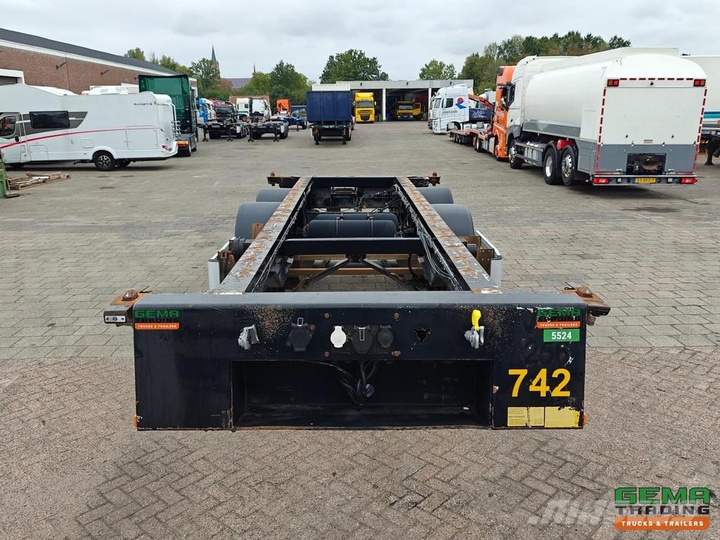 Renders EURO 700 20FT - 3040KG - 2 Mercedes Axles Disc Bra Semirremolques portacontenedores