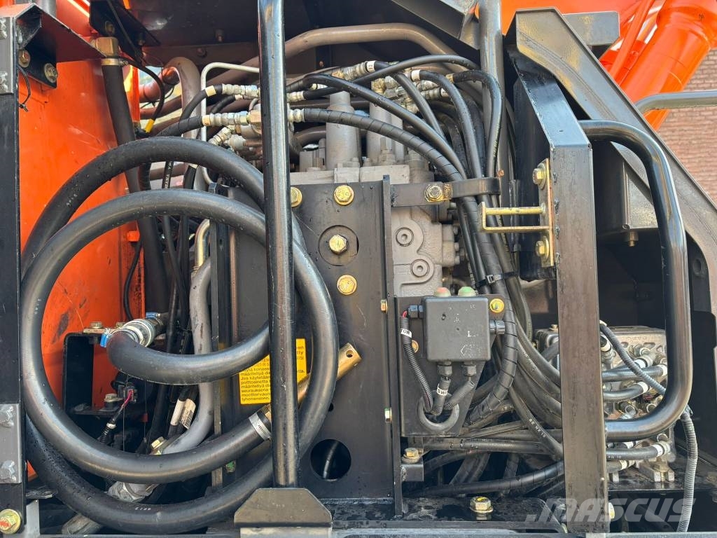 Hitachi ZX 170 W-3, 2010, Oude Tonge, Zuid-Holland, Netherlands