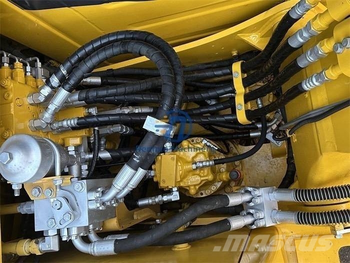 Komatsu PC 120-8 حفارات زحافة