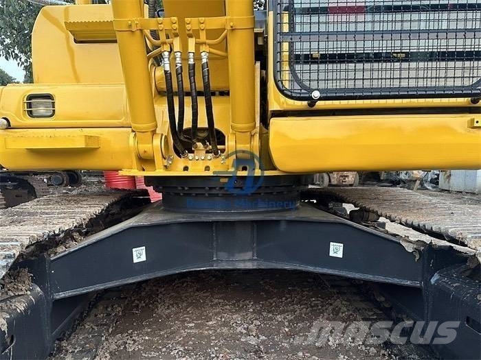 Komatsu PC 120-8 حفارات زحافة