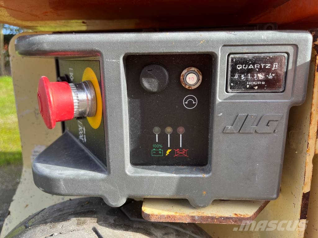 JLG 1230 ES Vertikalna dvigala