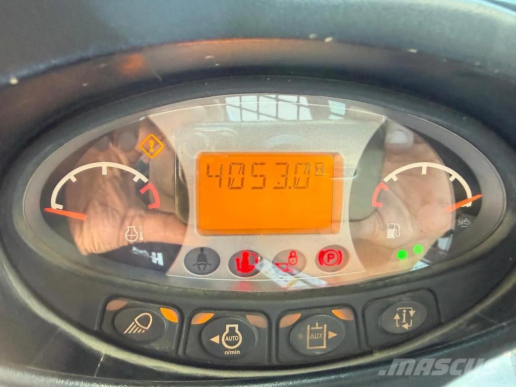 Bobcat T770 | HF | Joystick | A/C Skid steer mini utovarivači