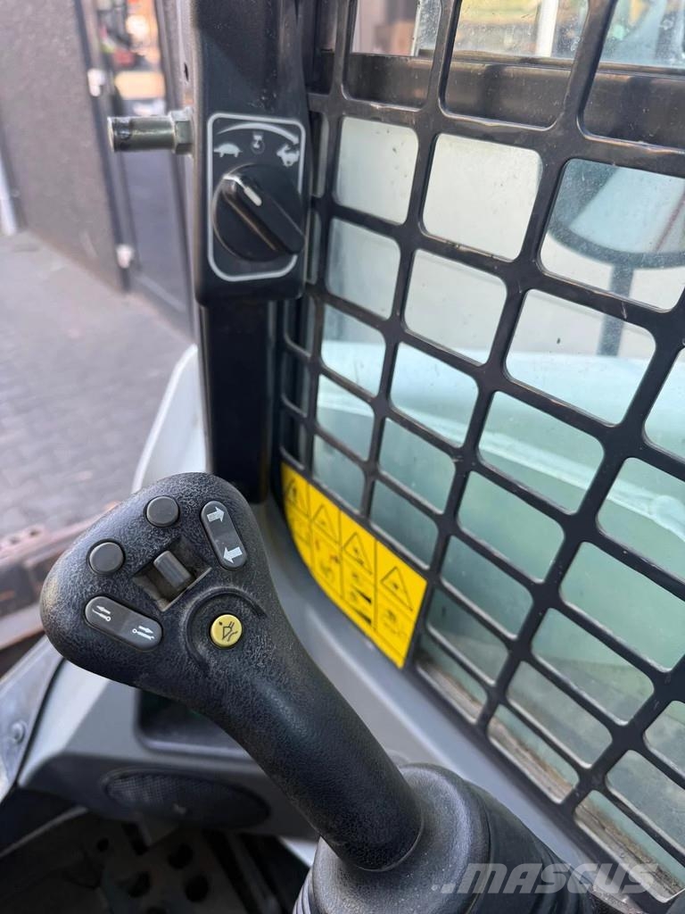 Bobcat T770 | HF | Joystick | A/C Skid steer mini utovarivači