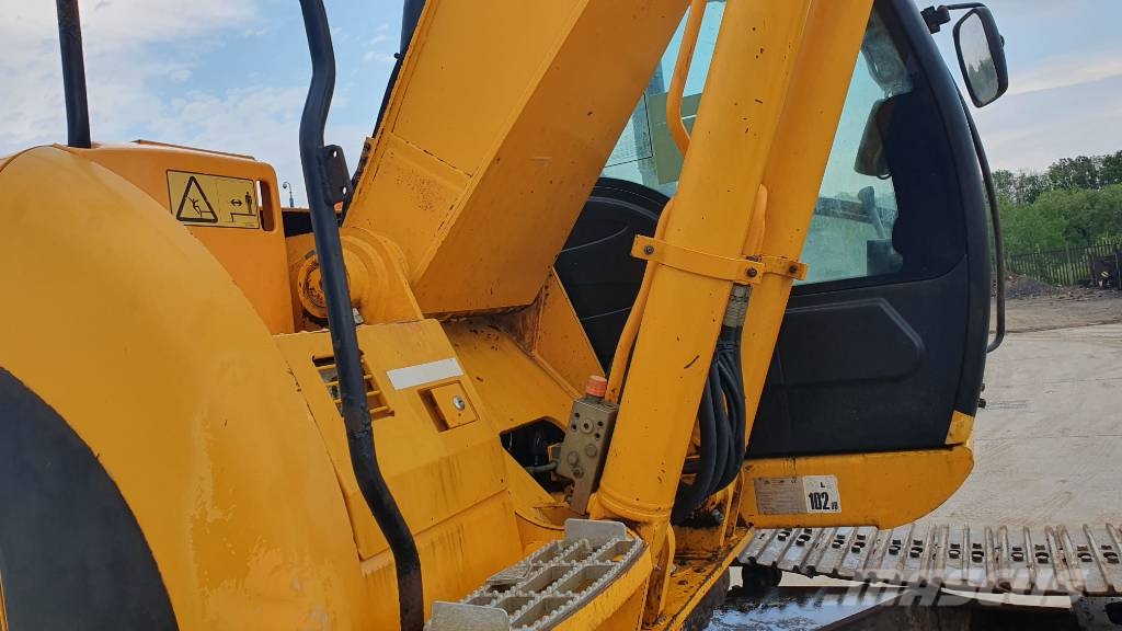 JCB JS 220 LC Escavatori cingolati