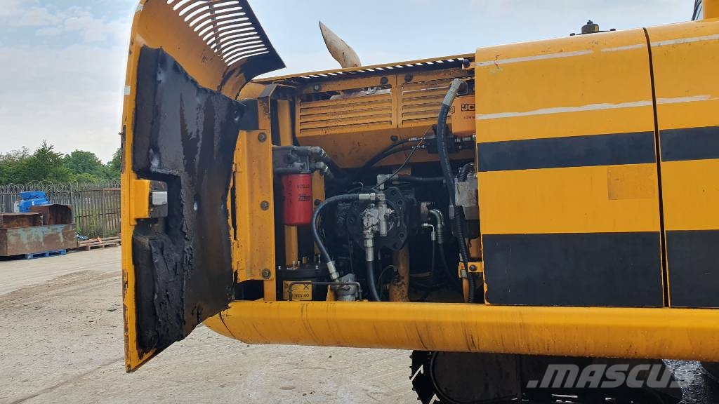JCB JS 220 LC Escavatori cingolati