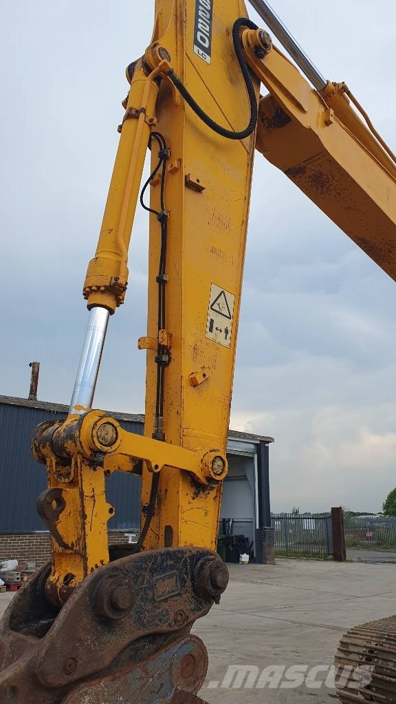 JCB JS 220 LC Escavatori cingolati