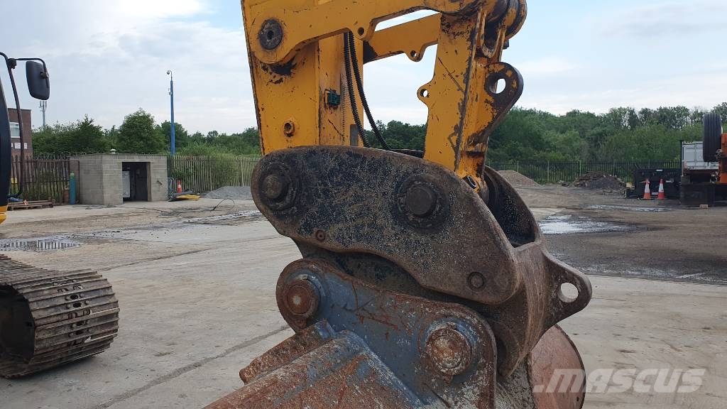 JCB JS 220 LC Escavatori cingolati