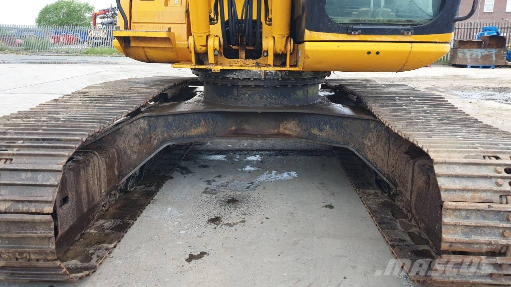 JCB JS 220 LC Escavatori cingolati